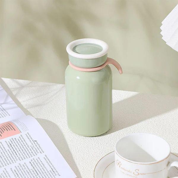 Какво прави водната колба интелигентен избор за съвременните нужди от хидратация?